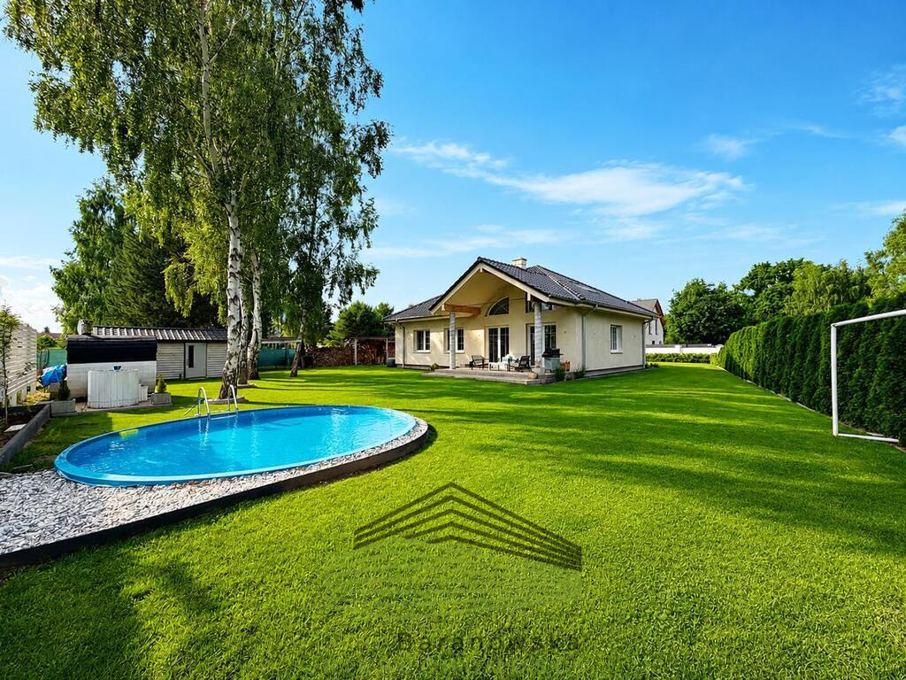Dom Sprzedaż Santocko 8