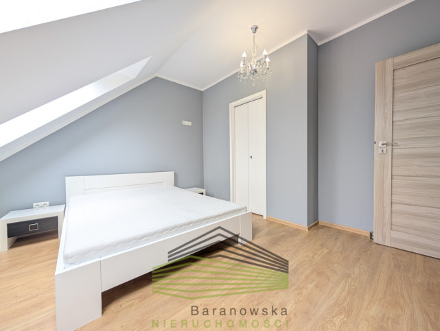Dom Sprzedaż Wawrów 15